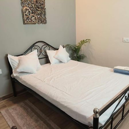 Risal Home Stays Greater Noida Buitenkant foto