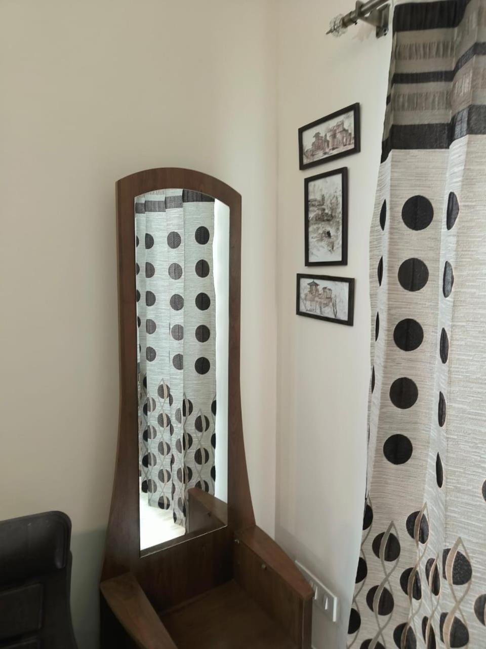 Risal Home Stays Greater Noida Buitenkant foto