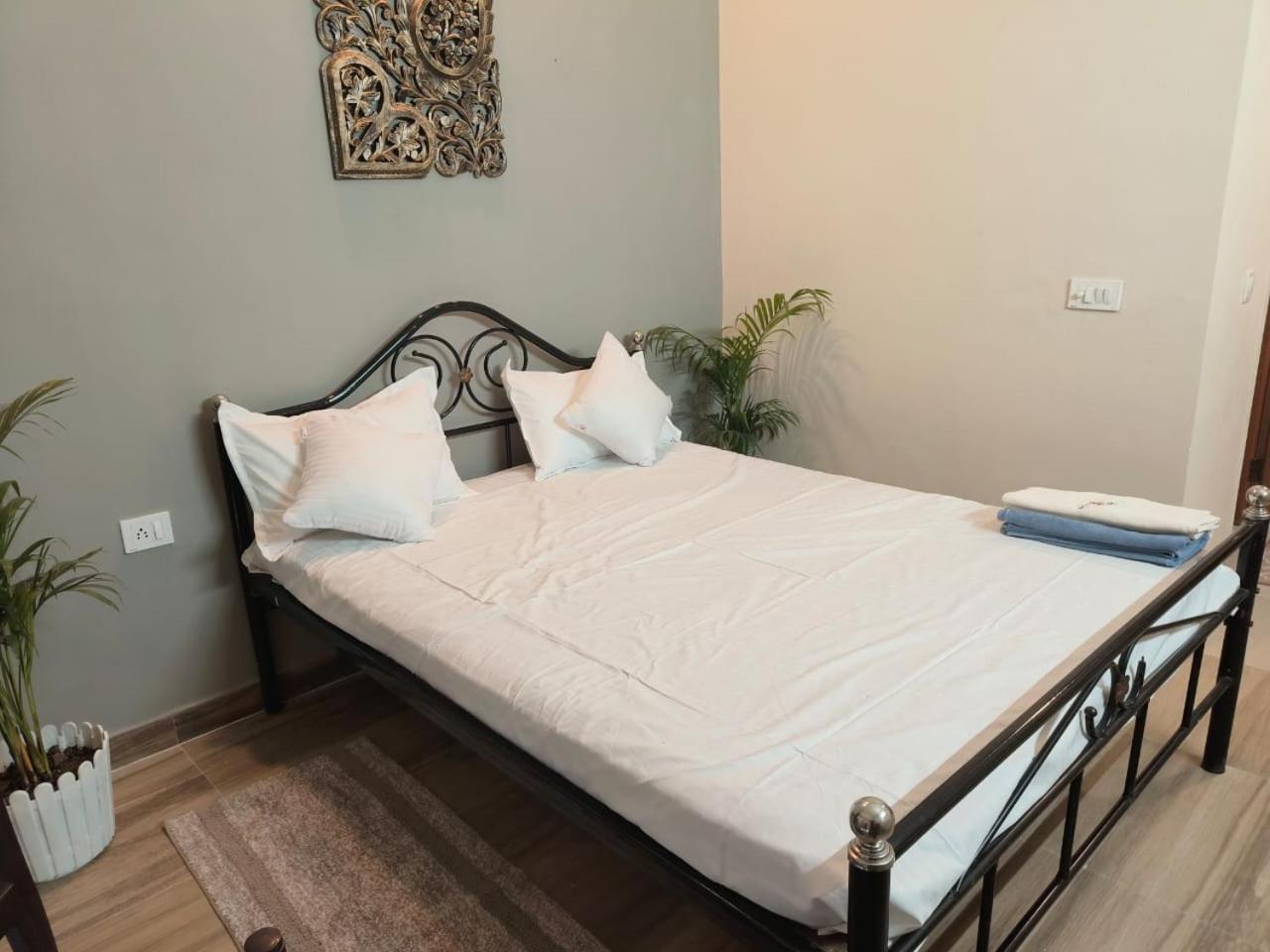 Risal Home Stays Greater Noida Buitenkant foto